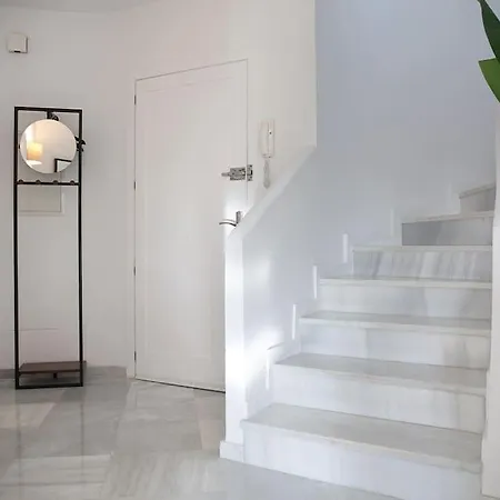Superb Townhouse In Golden Mile Apartment Marbella