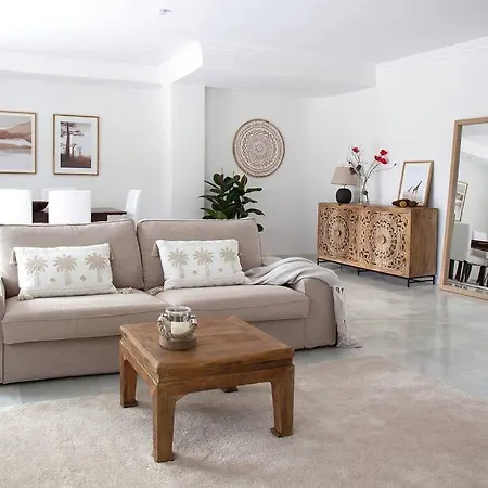 Superb Townhouse In Golden Mile * Marbella