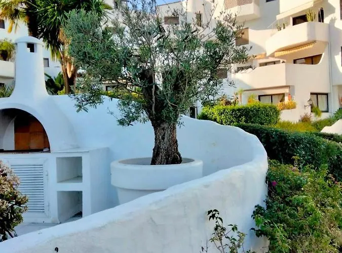Apartamento Superb Townhouse In Golden Mile *