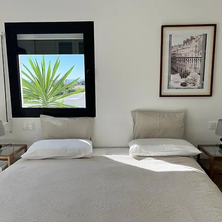 Superb Townhouse In Golden Mile Apartmán *