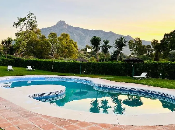 Apartment Superb Townhouse In Golden Mile