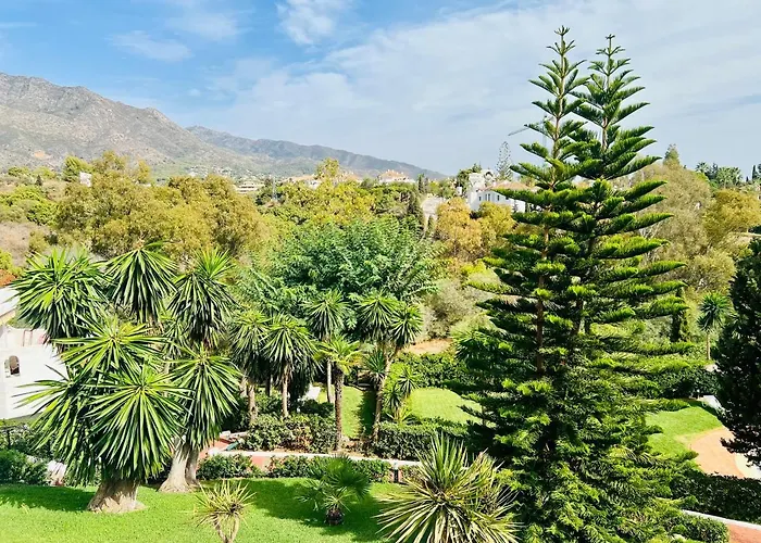 Superb Townhouse In Golden Mile Marbella